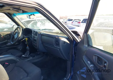 2005 Chevrolet Blazer Ls from USA, damaged, VIN 1GNCT18X05K110190